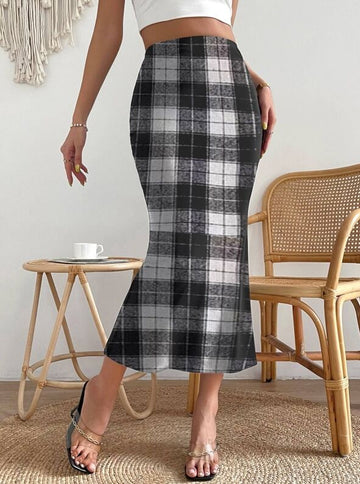 Black and white, women's plaid tight skirt