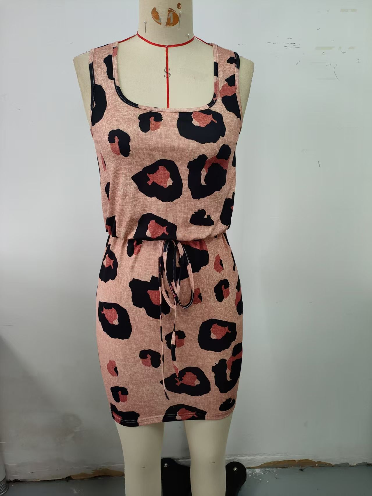 Leopard print, dress, U-neck, waist tie